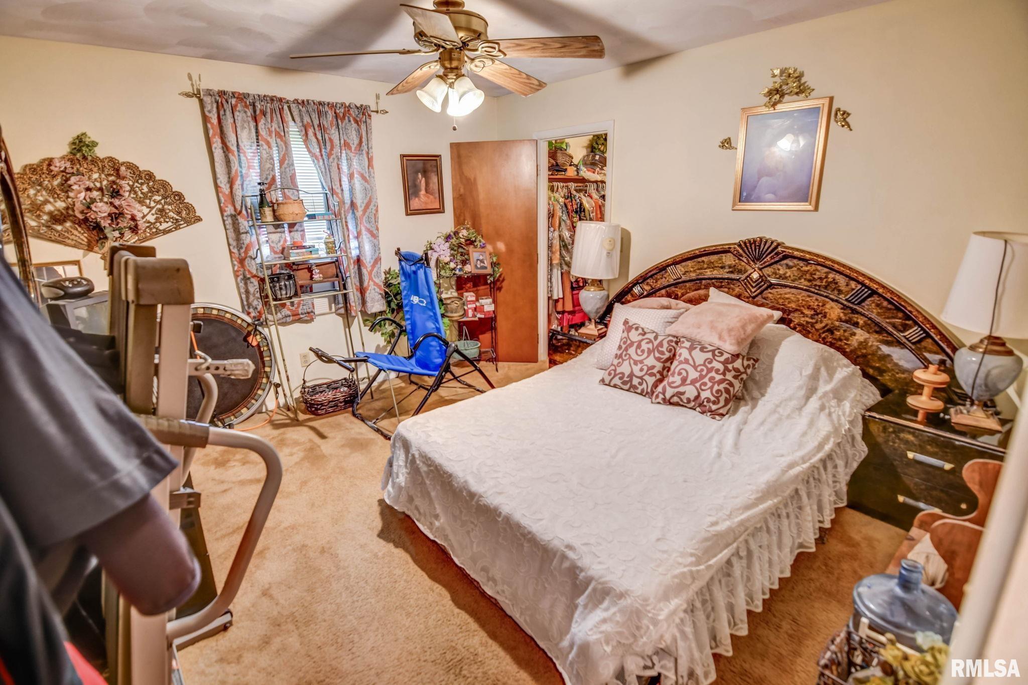 1929 West Ravina Park Road Decatur, IL 62526 - Photo 5 of 38