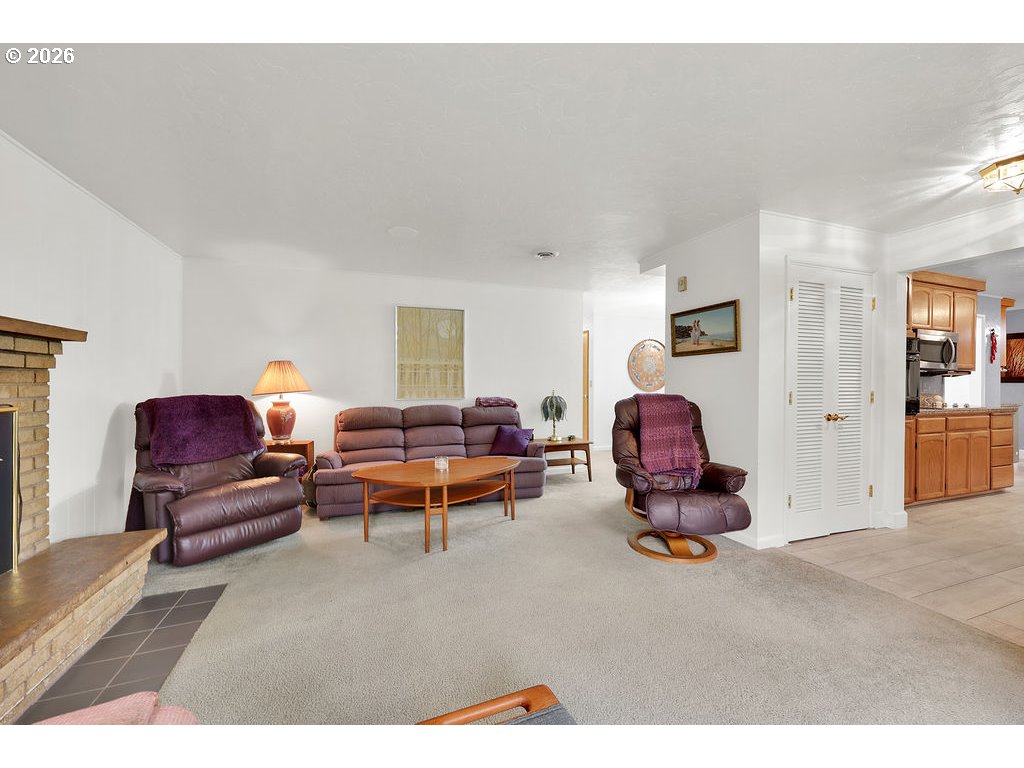 85183 Chezem Road Eugene, OR 97405 - Photo 7 of 43