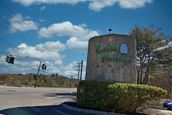 $320,000 | 92 Gauguin Court, Unit 92, Middle Island, NY 11953