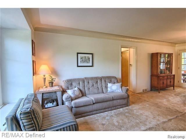 1769 West Avon Road Rochester, MI 48309 - Photo 4 of 34 GetMedia (3).jpg