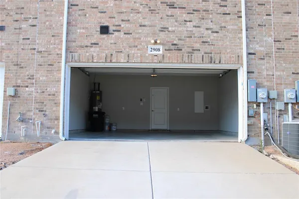 $2,400 | 2908 Mare Drive, Mesquite, TX 75150