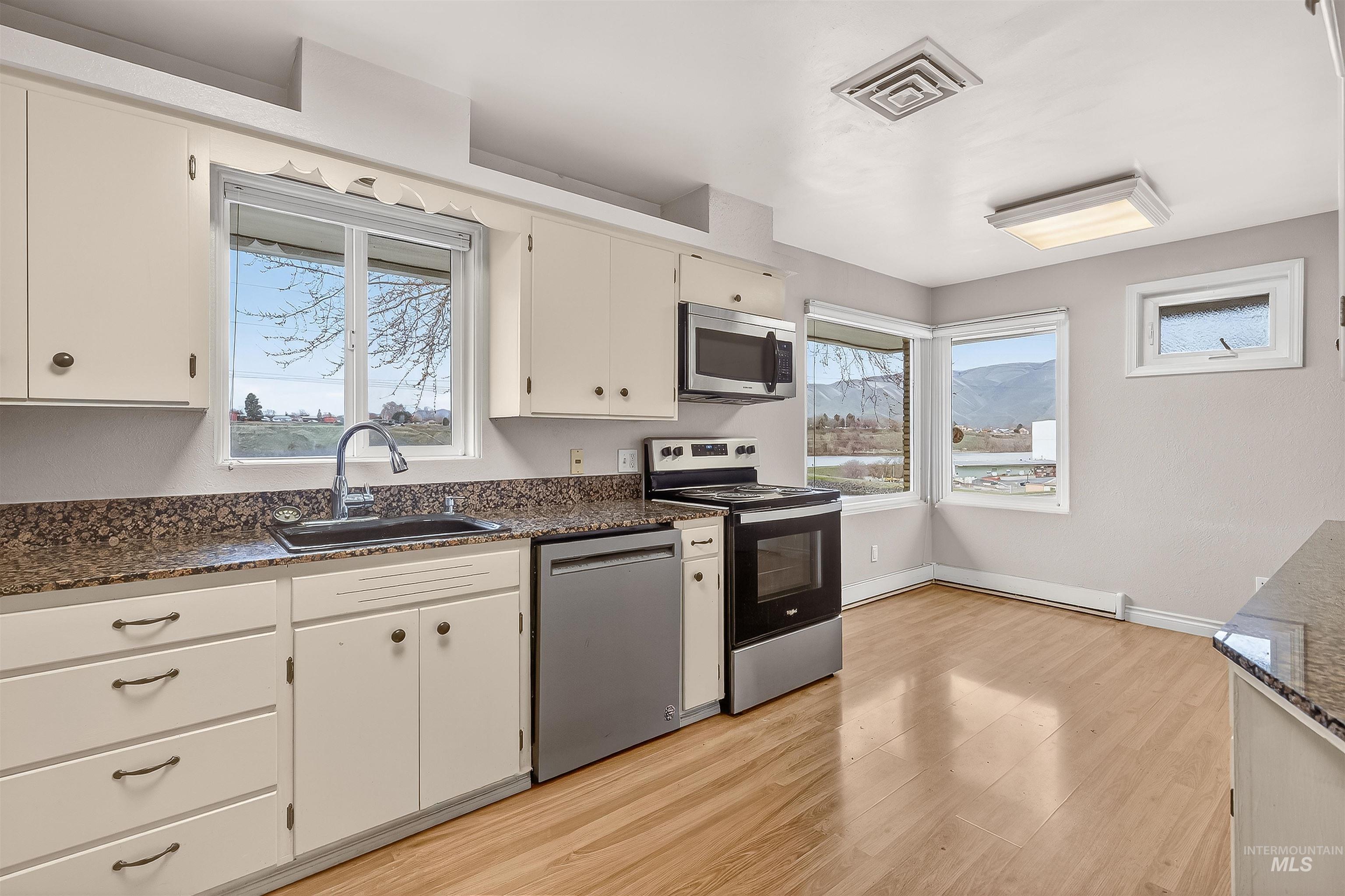 1615 Prospect Avenue Lewiston, ID 83501 - Photo 11 of 47