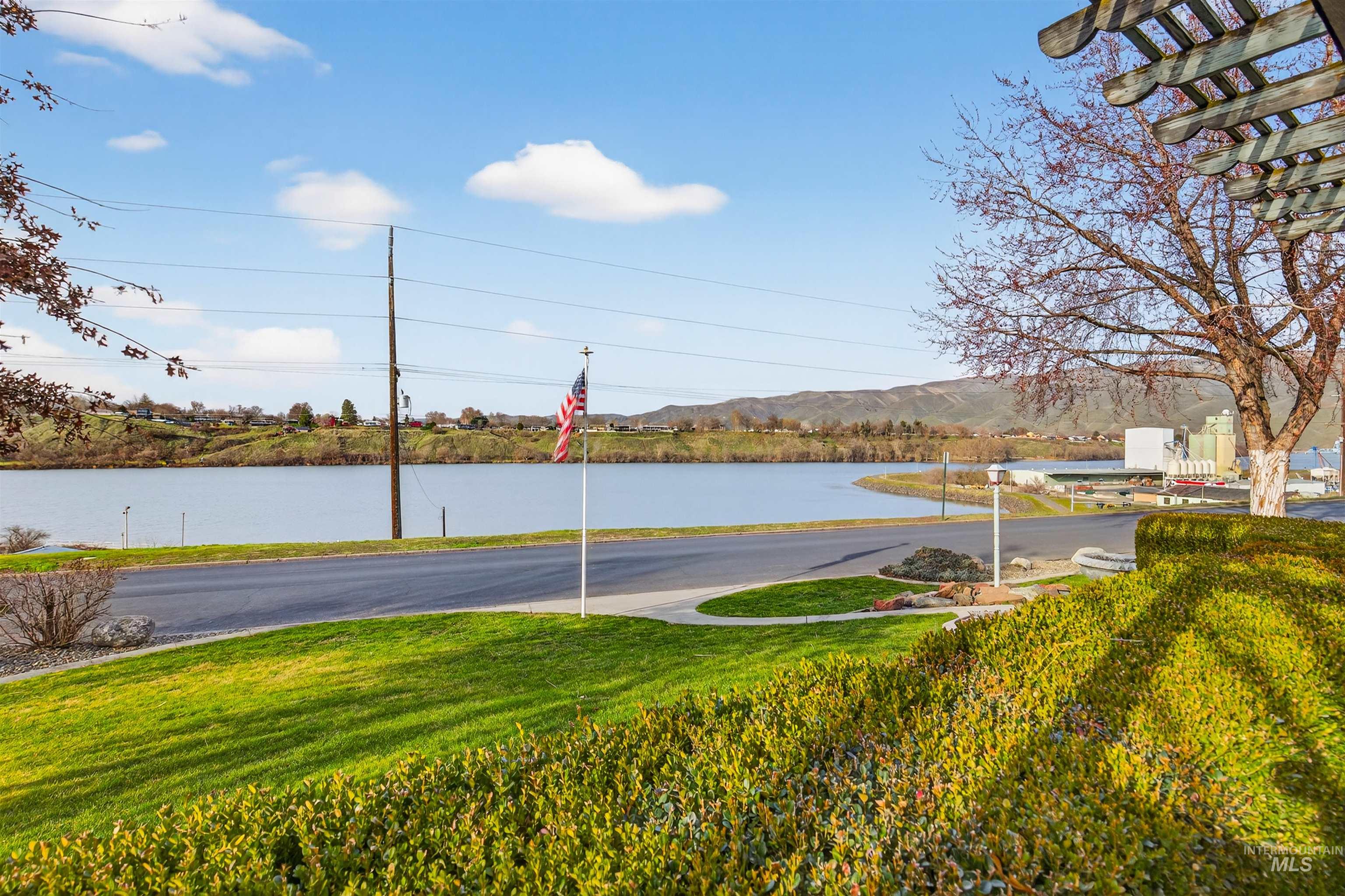 1615 Prospect Avenue Lewiston, ID 83501 - Photo 5 of 47