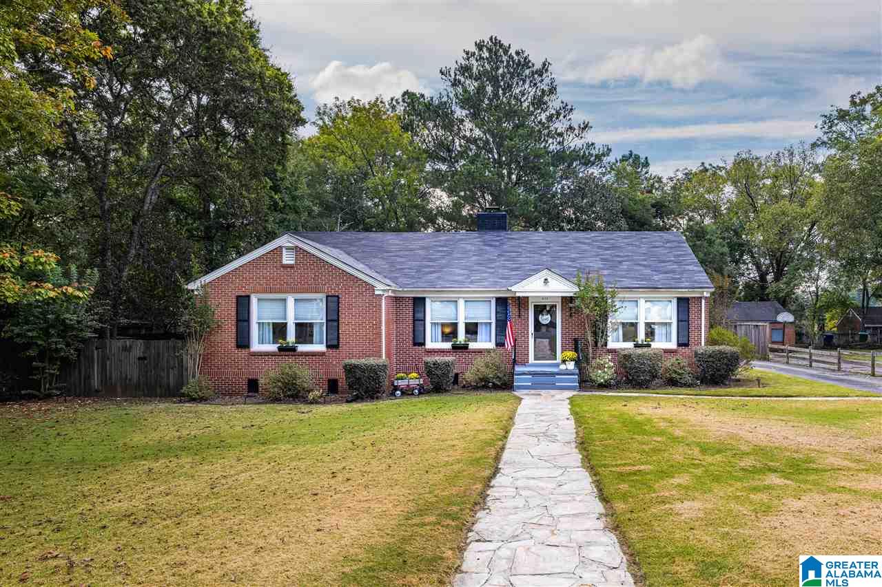 409 6th Avenue Oneonta, AL 35121 - Photo 1 of 45