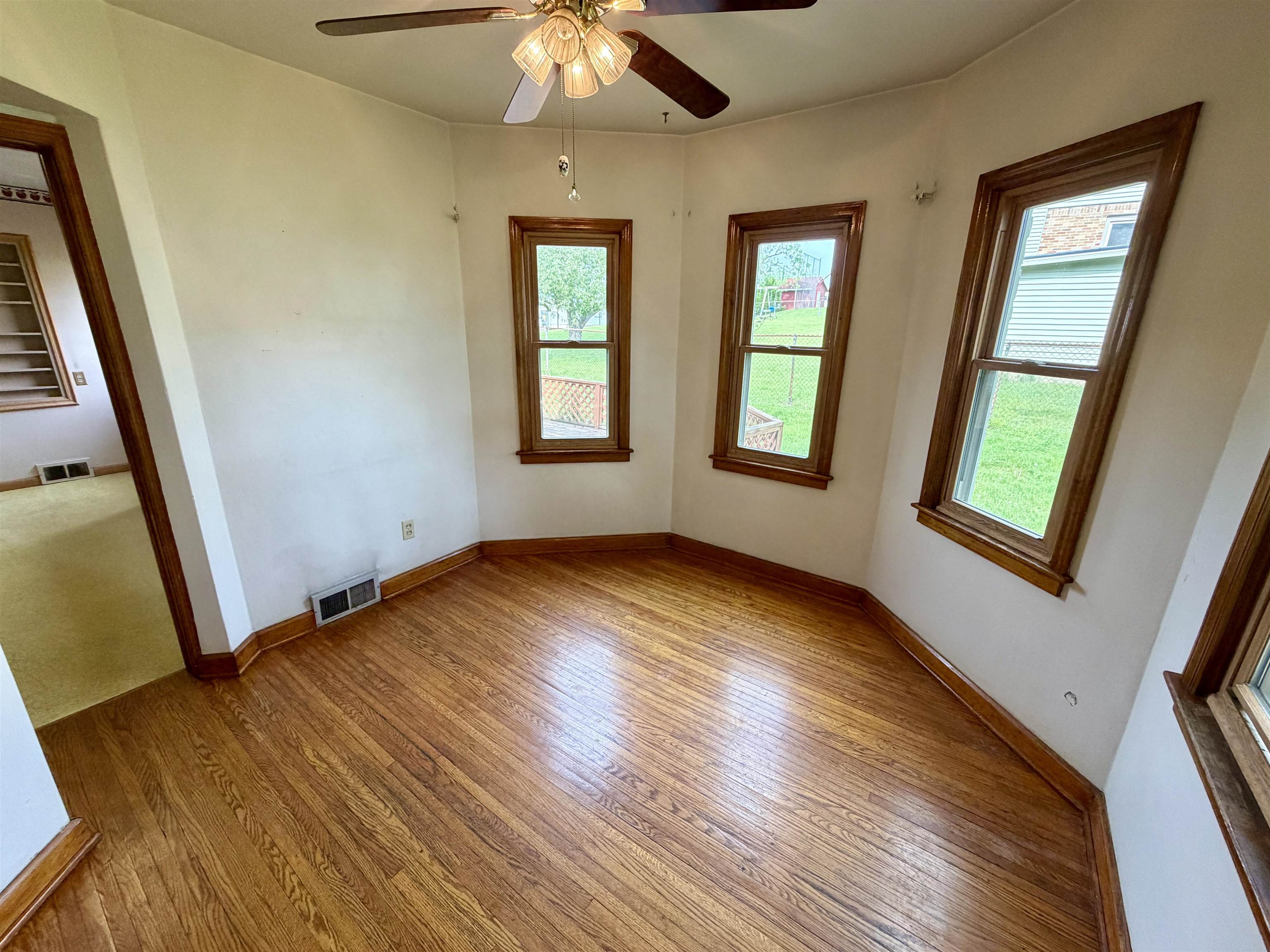 820 9th Avenue Monroe, WI 53566 - Photo 17 of 33