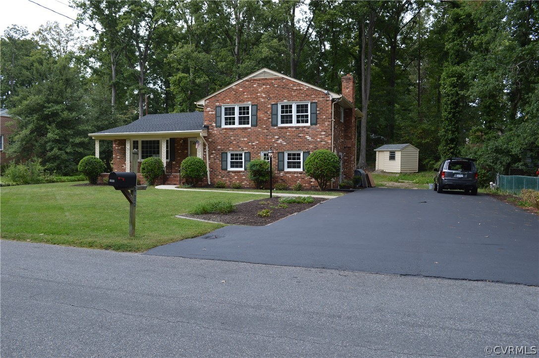 7802 Wanymala Road Henrico, VA 23229 - Photo 3 of 48 Gallery Image 3