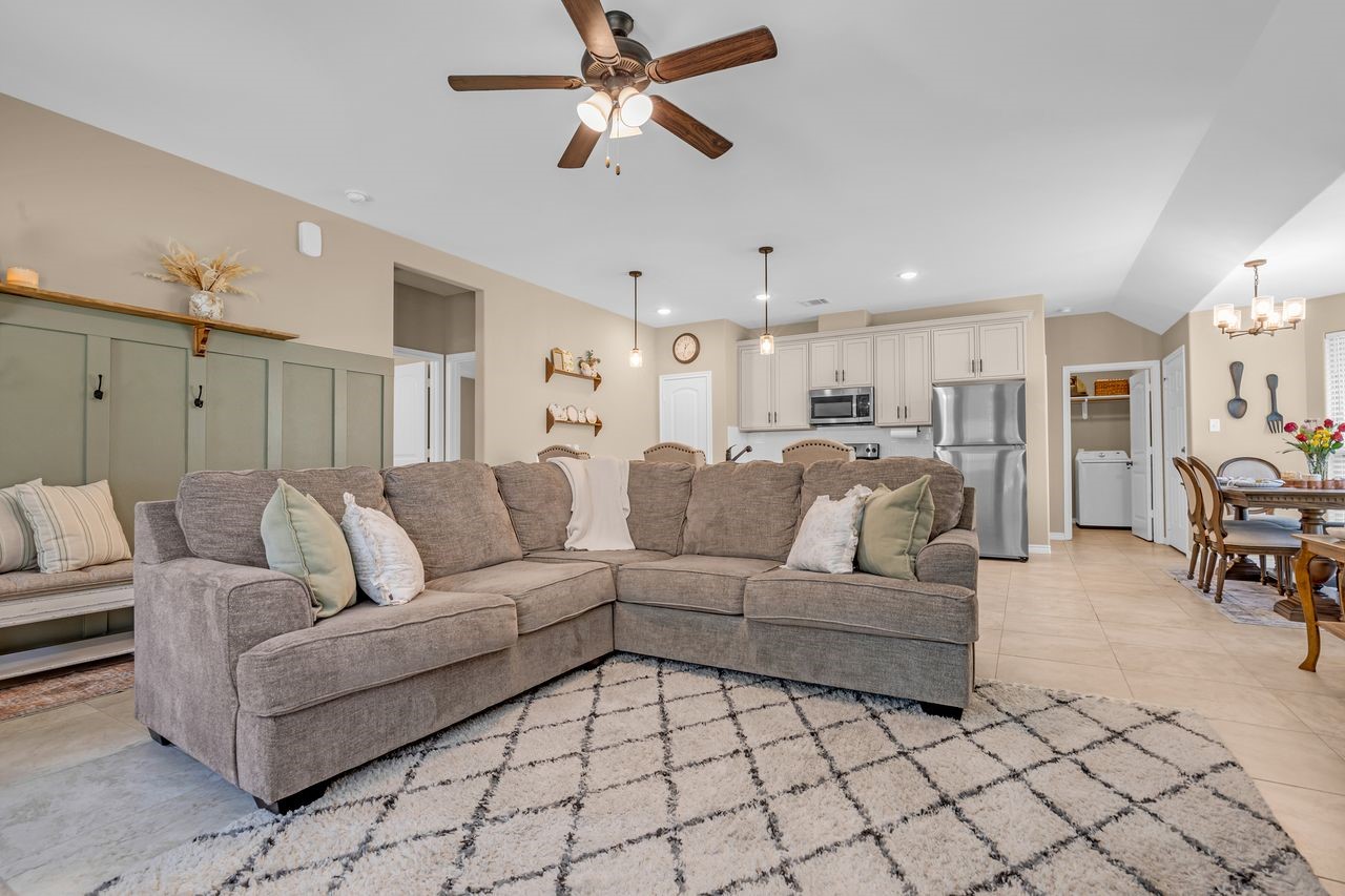 4 Firewood Road Huntsville, TX 77340 - Photo 12 of 36 Another view of the open concept living, kitchen and dining area
