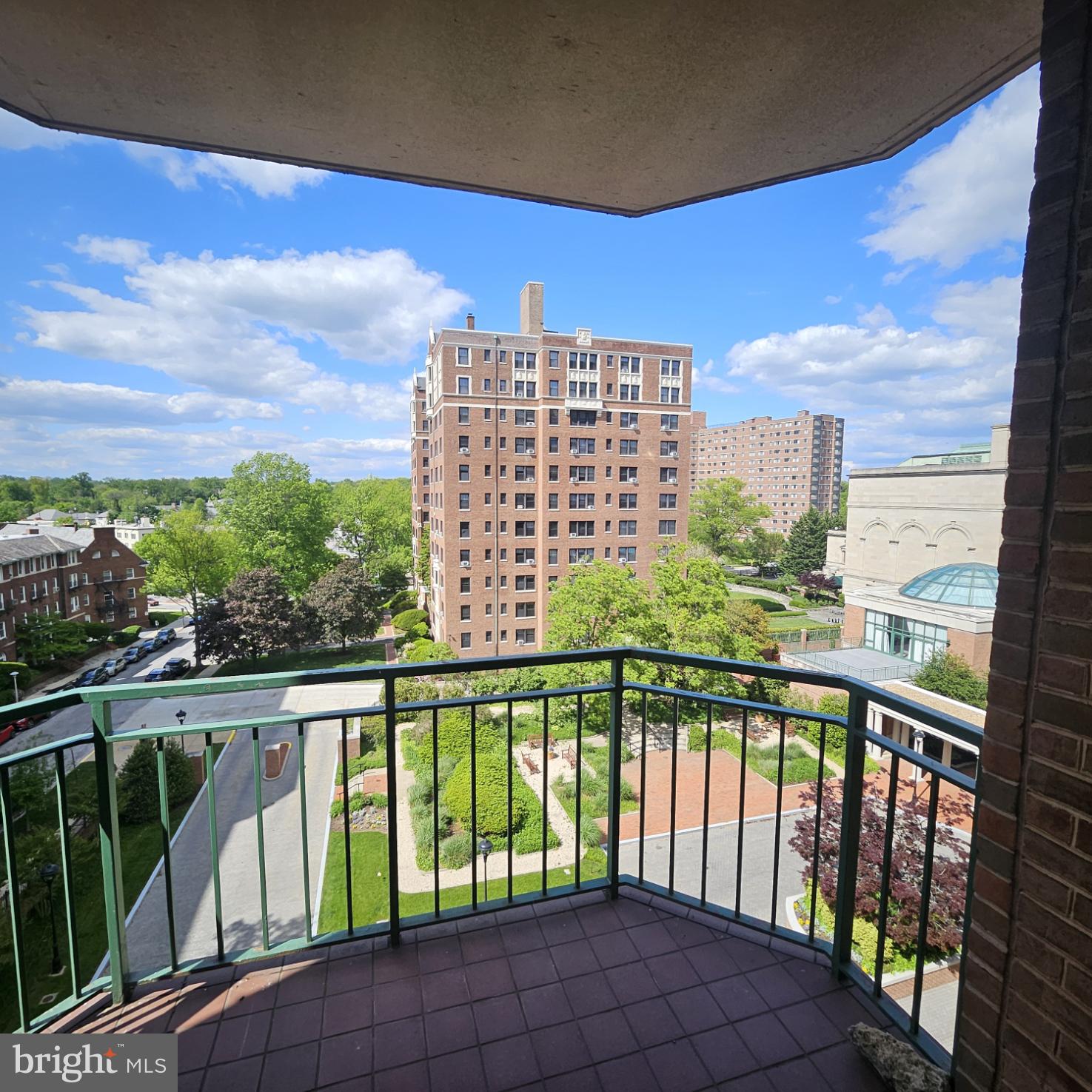 3801 Canterbury Road, Unit 618 Baltimore, MD 21218 - Photo 23 of 29 Balcony with Dynamic Views