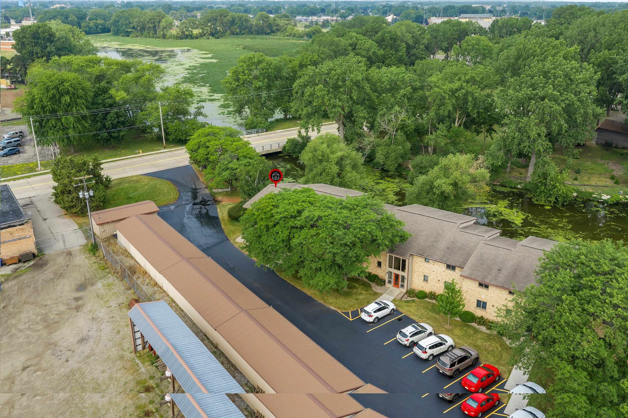 288 North Campbell Road, Unit B Oshkosh, WI 54902 - Photo 39 of 39