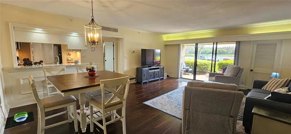 $1,800 | 36750 Highway 19, Unit 4102, Palm Harbor, FL 34684