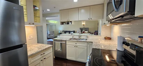 $1,800 | 36750 Highway 19, Unit 4102, Palm Harbor, FL 34684