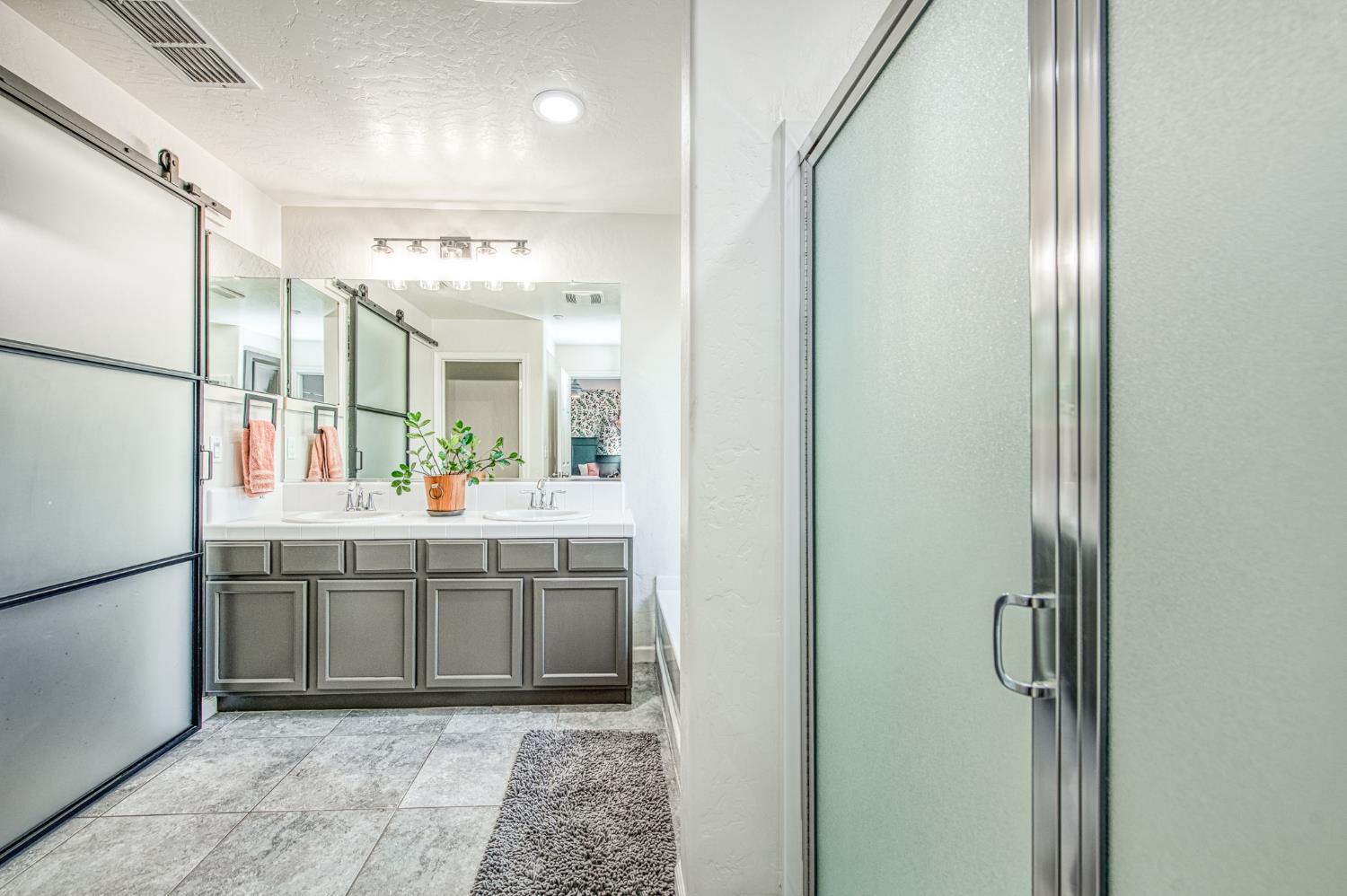 5855 East Platt Avenue Fresno, CA 93727 - Photo 44 of 57