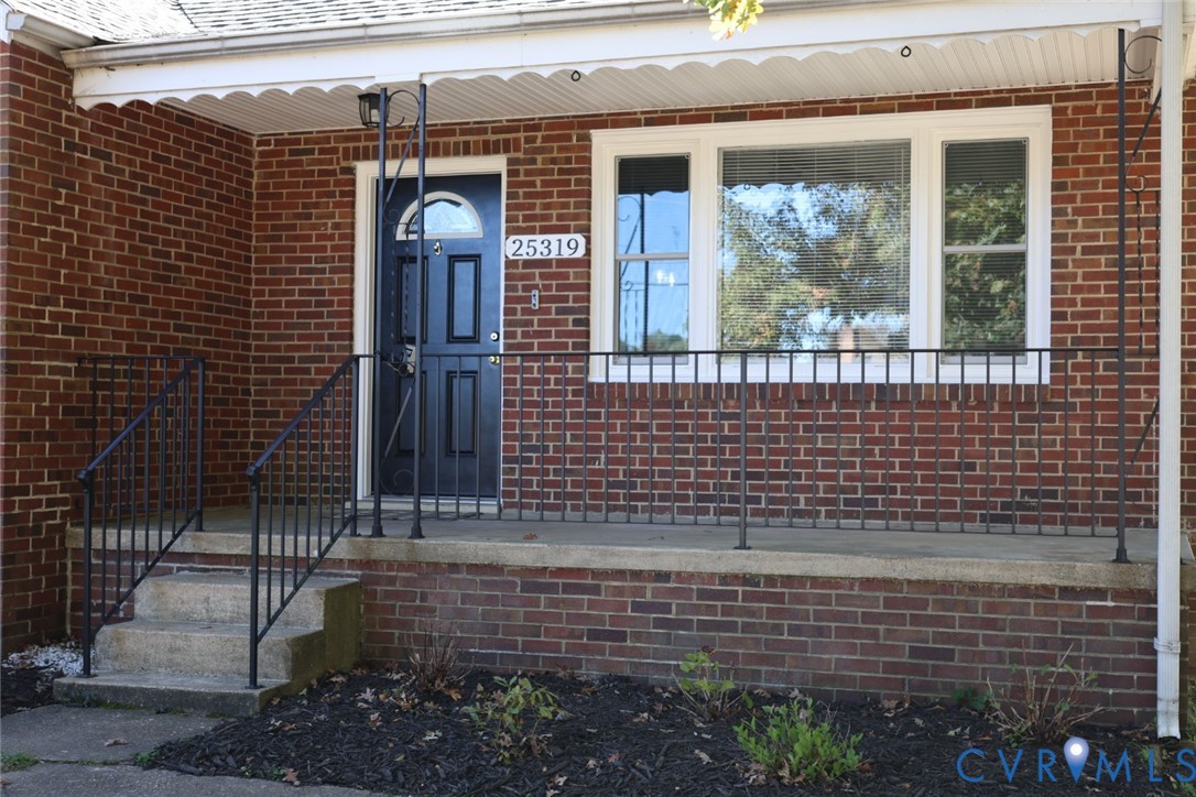 25319 Ferndale Road Petersburg, VA 23803 - Photo 4 of 29 Gallery Image 4
