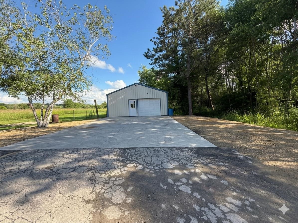 N2366 Weger Road Elroy, WI 53929 - Photo 3 of 21
