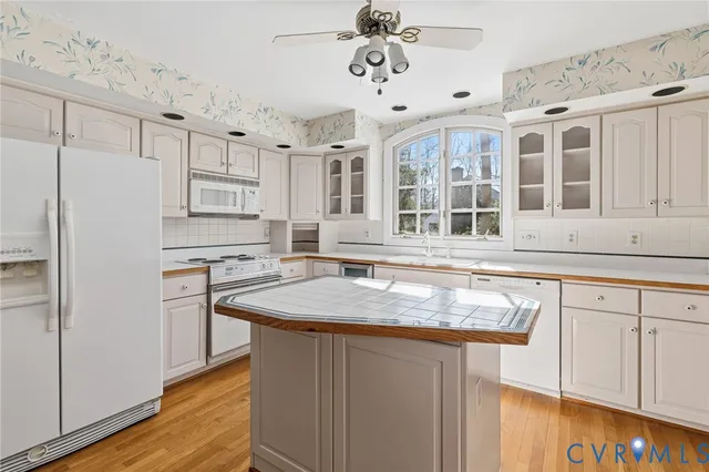 $585,000 | 3000 Vistapoint Road, Midlothian, VA 23113