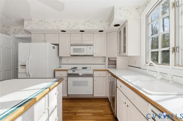 $585,000 | 3000 Vistapoint Road, Midlothian, VA 23113