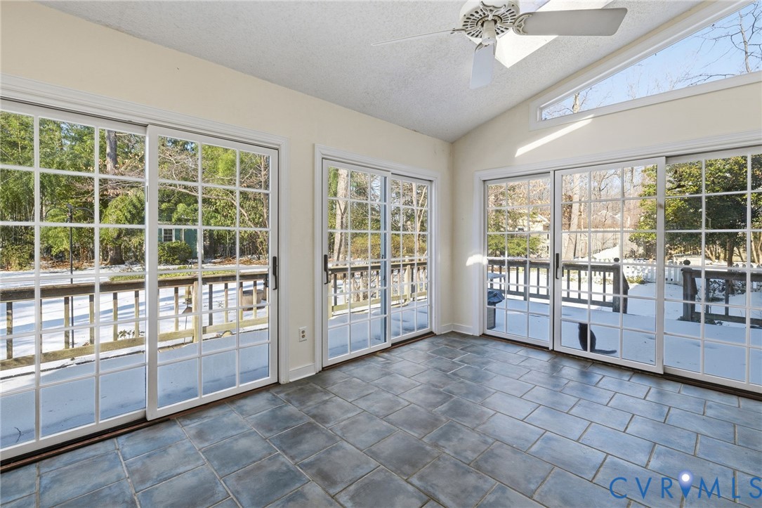 3000 Vistapoint Road Midlothian, VA 23113 - Photo 20 of 32 Sun Room