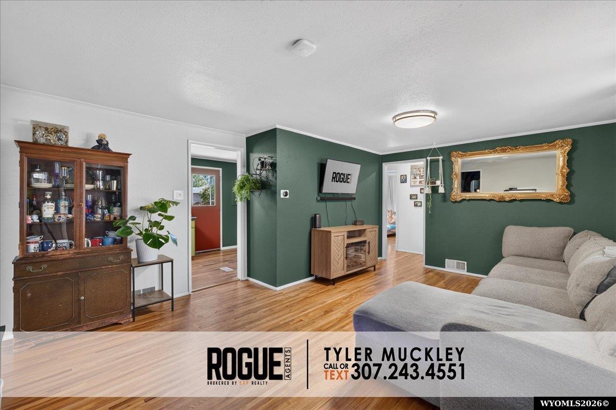 253 Robin Street Casper, WY 82609 - Photo 4 of 34 Gallery Image 4