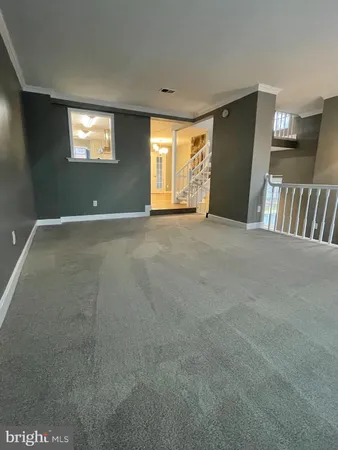 $3,800 | 8012 Merry Oaks Court, Vienna, VA 22182