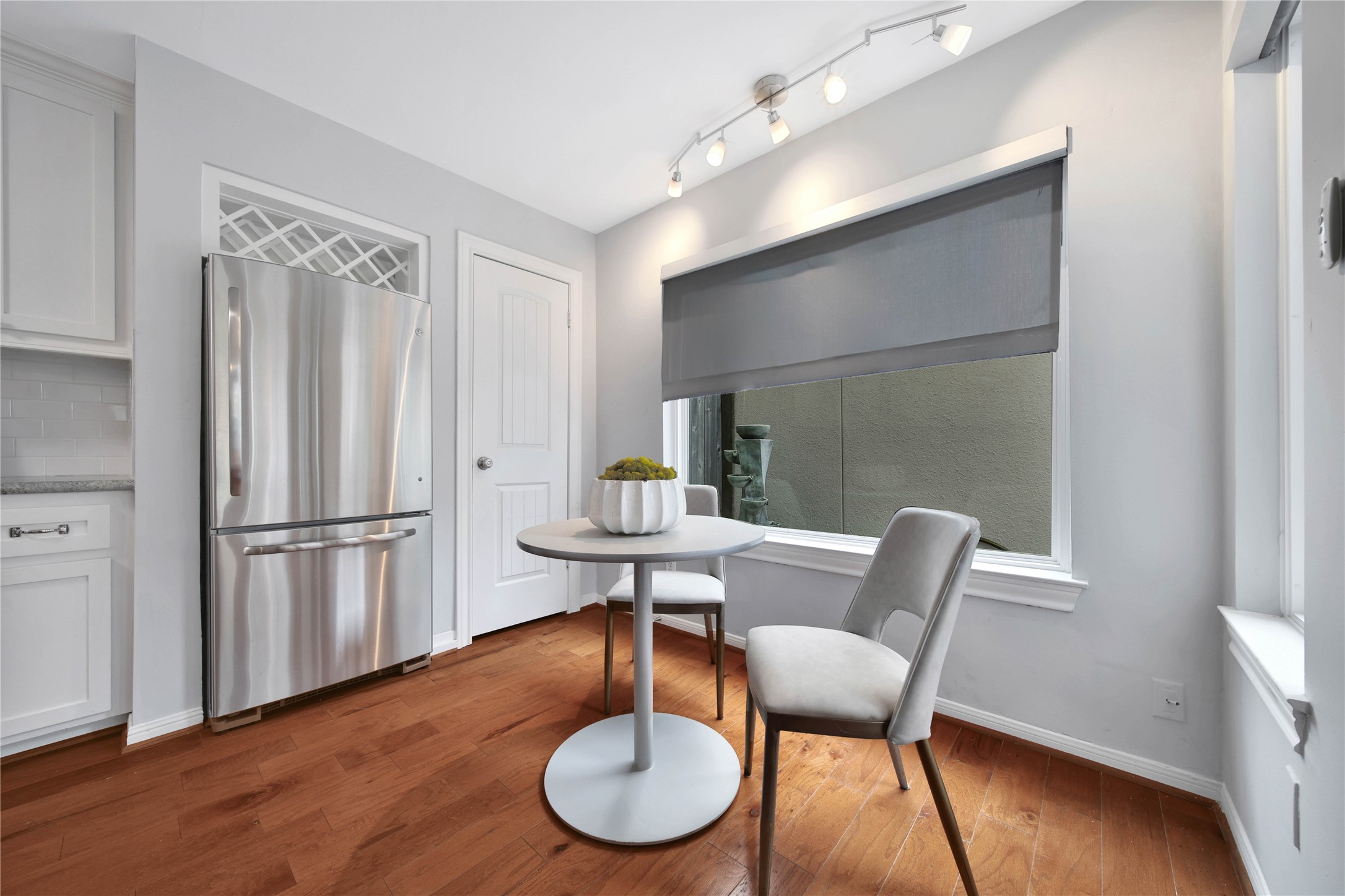 1937 Norfolk Street Houston, TX 77098 - Photo 15 of 41