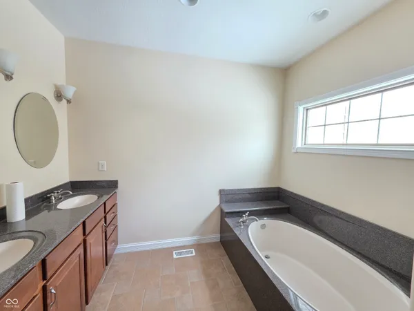 $475,000 | 2779 Buttercup Court East, Columbus, IN 47201