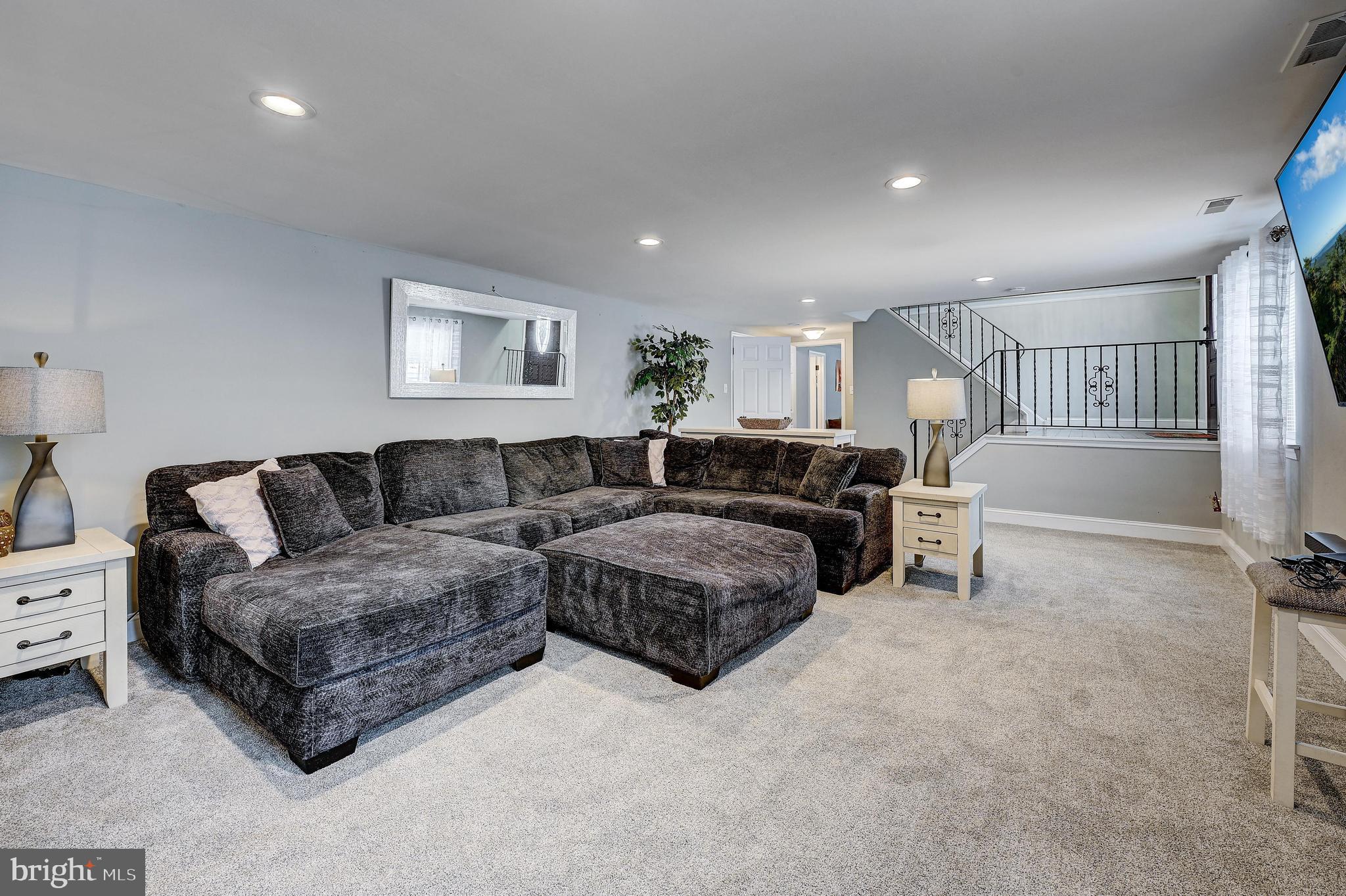 101 Christopher Mill Road Medford, NJ 08055 - Photo 17 of 29 Light filled