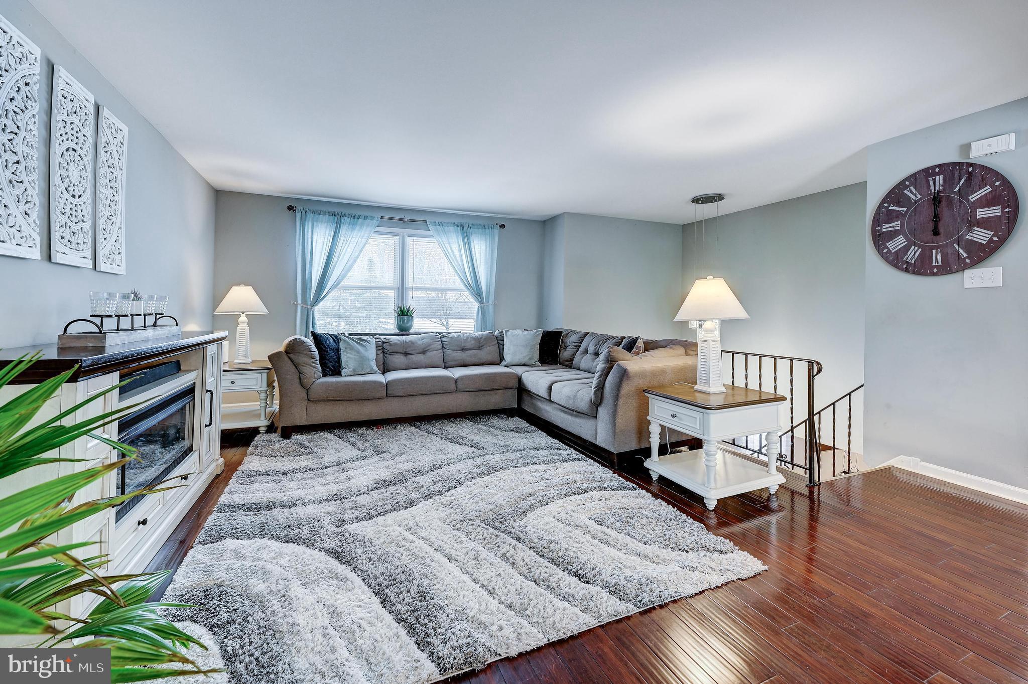 101 Christopher Mill Road Medford, NJ 08055 - Photo 3 of 29 Clean and Neutral