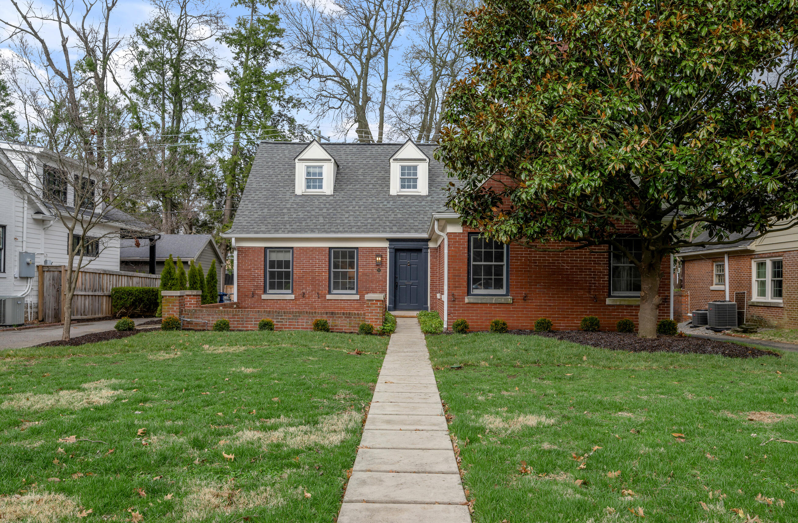 211 Chenault Road Lexington, KY 40502 - Photo 1 of 60 TDB_1093