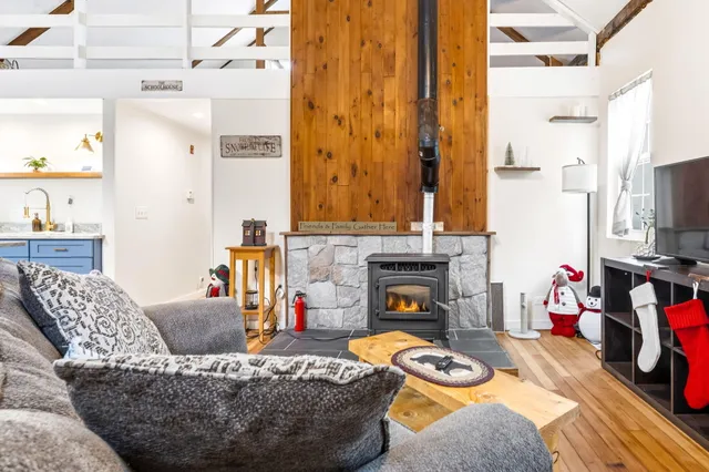 $400,000 | 1574 Foxes Ridge Road, Acton, ME 04001