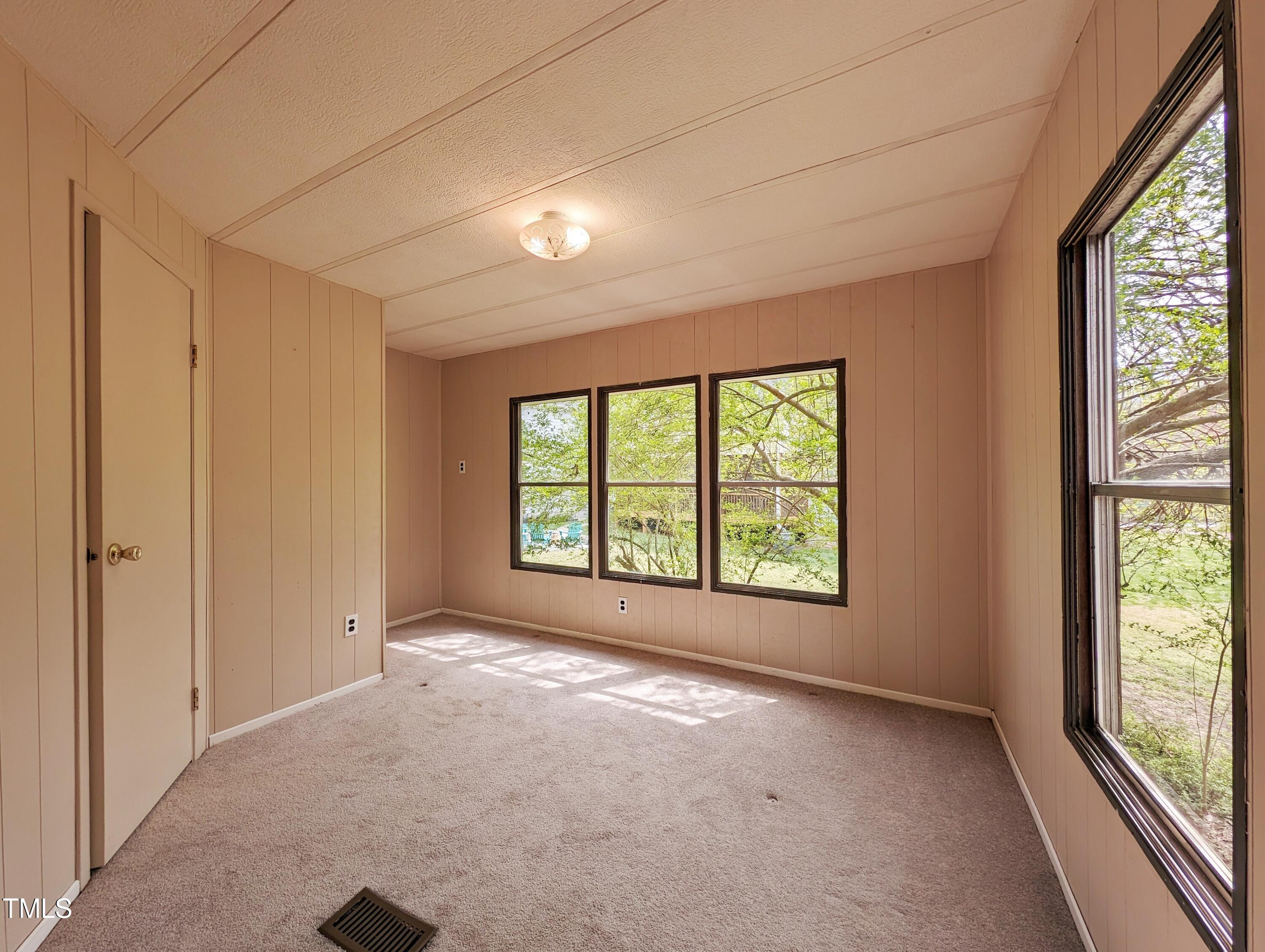 5513 Old Spring Drive Raleigh, NC 27606 - Photo 8 of 11 old spring 6