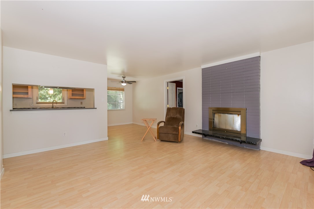 19212 3rd Drive Southeast Bothell, WA 98012 - Photo 2 of 15