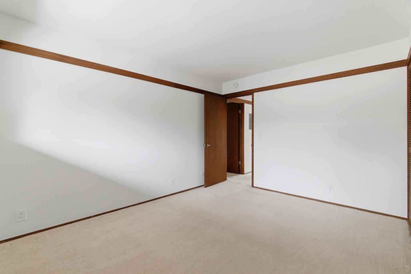 500 West Middlefield Road, Unit 41 Mountain View, CA 94043 - Photo 14 of 37