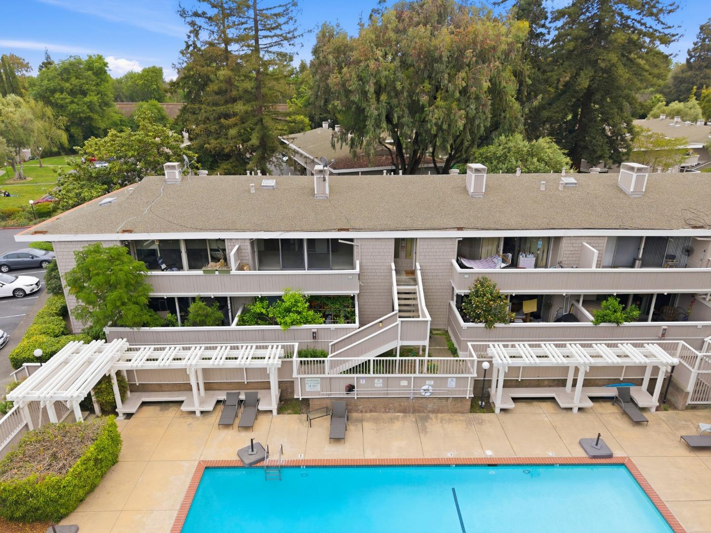 500 West Middlefield Road, Unit 41 Mountain View, CA 94043 - Photo 31 of 37