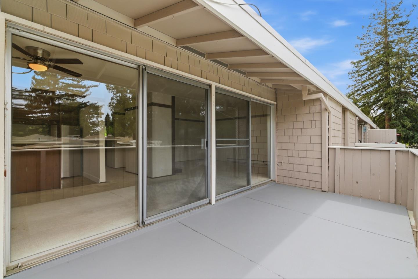 500 West Middlefield Road, Unit 41 Mountain View, CA 94043 - Photo 10 of 37