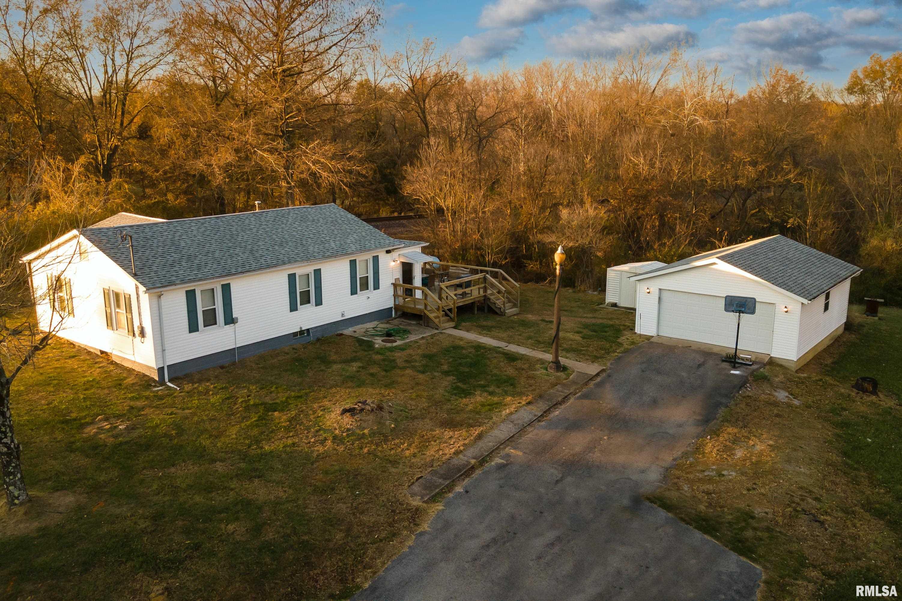 11938 Hudgens Road Marion, IL 62959 - Photo 23 of 24 Gallery Image 23