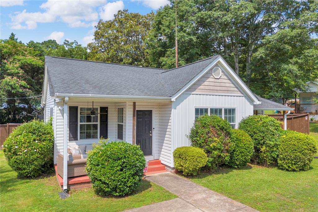43 Hood Street Commerce, GA 30529 - Photo 2 of 32