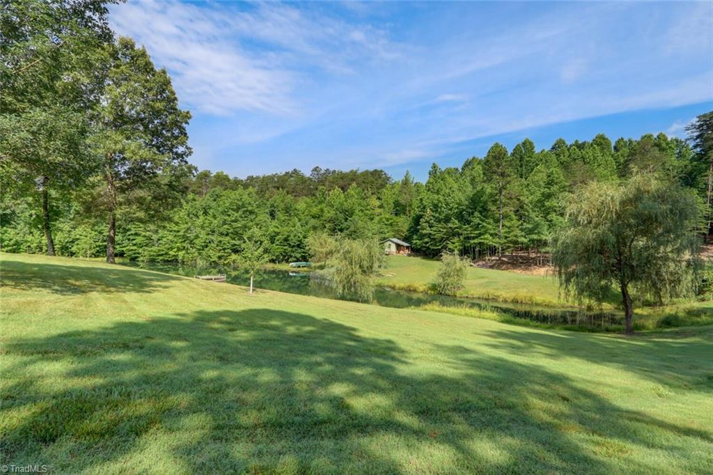 476 Vernon Road Reidsville, NC 27320 - Photo 3 of 47