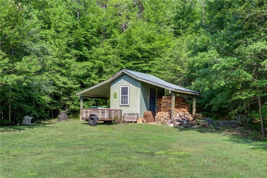 476 Vernon Road Reidsville, NC 27320 - Photo 7 of 47