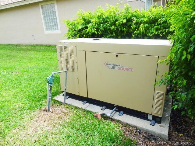12420 Rockledge Circle Boca Raton, FL 33428 - Photo 36 of 44 Generator