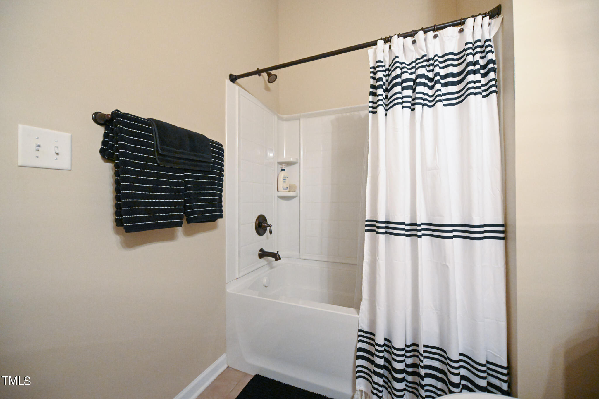 861 Seastone Street Raleigh, NC 27603 - Photo 57 of 67 058
