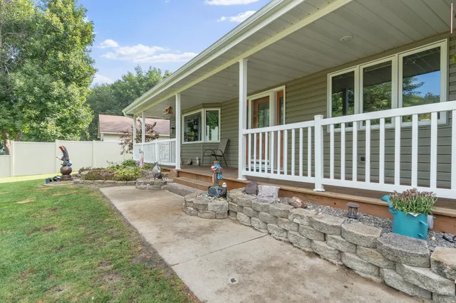 $430,000 | 901 Geneva Drive, Alexandria, MN 56308