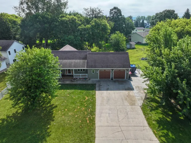 $430,000 | 901 Geneva Drive, Alexandria, MN 56308