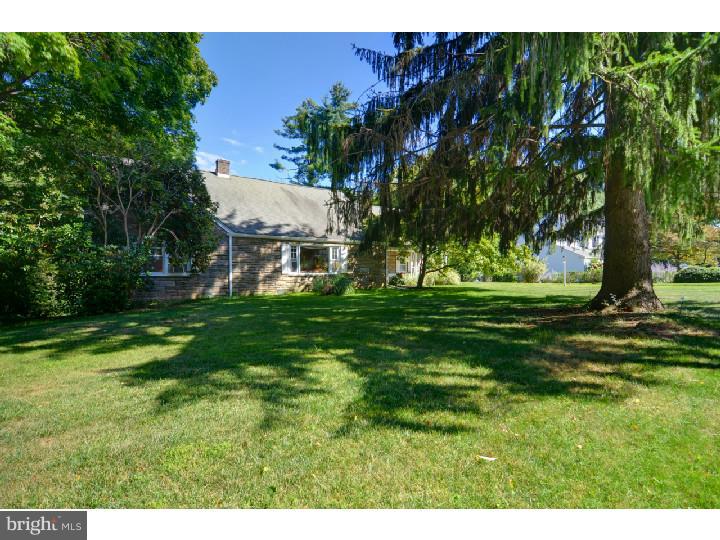 215 Arden Road Broomall, PA 19008 - Photo 1 of 24 Exterior Front