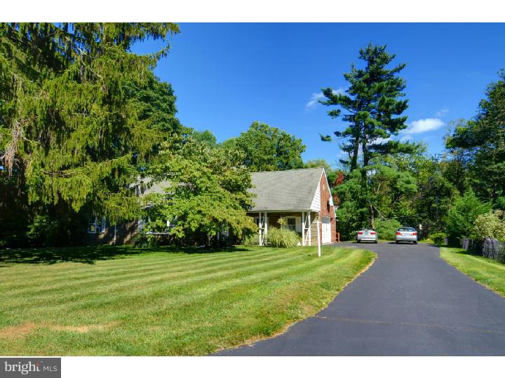 215 Arden Road Broomall, PA 19008 - Photo 2 of 24 Exterior Front