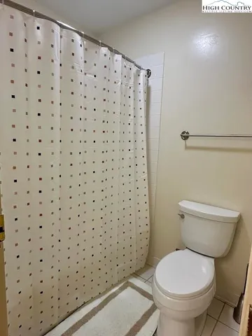 $167,900 | 193 East Landing Drive, Unit 104, Jefferson, NC 28640