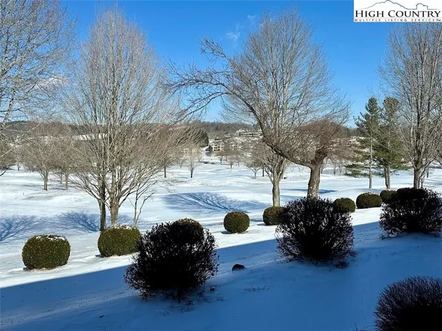 $167,900 | 193 East Landing Drive, Unit 104, Jefferson, NC 28640