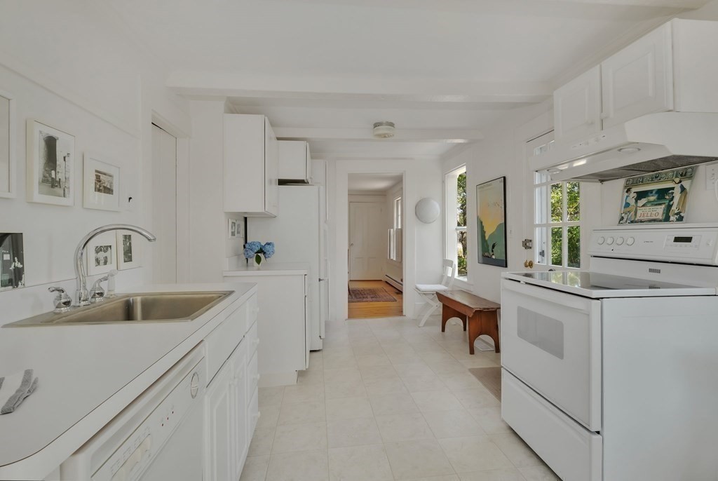 671 Old Harbor Road Chatham, MA 02650 - Photo 13 of 41 Gallery Image 13