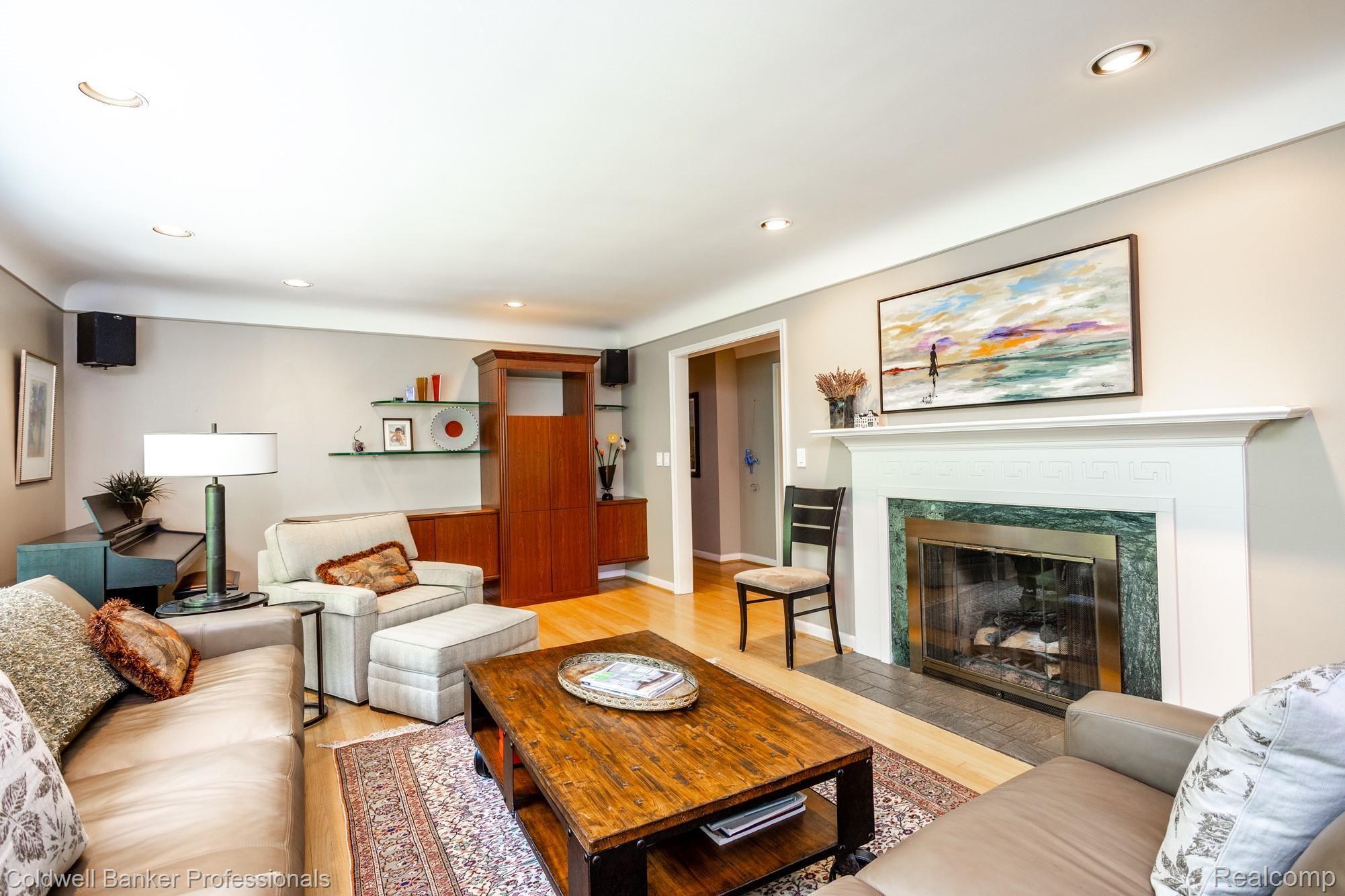 2623 Worcester Road West Bloomfield, MI 48323 - Photo 43 of 68 2623 Worcester S029.jpg