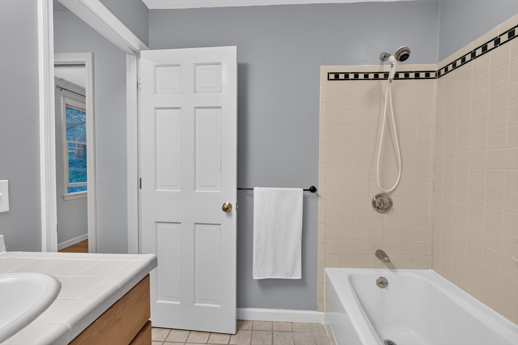 114 Maple Street Lexington, MA 02420 - Photo 20 of 39