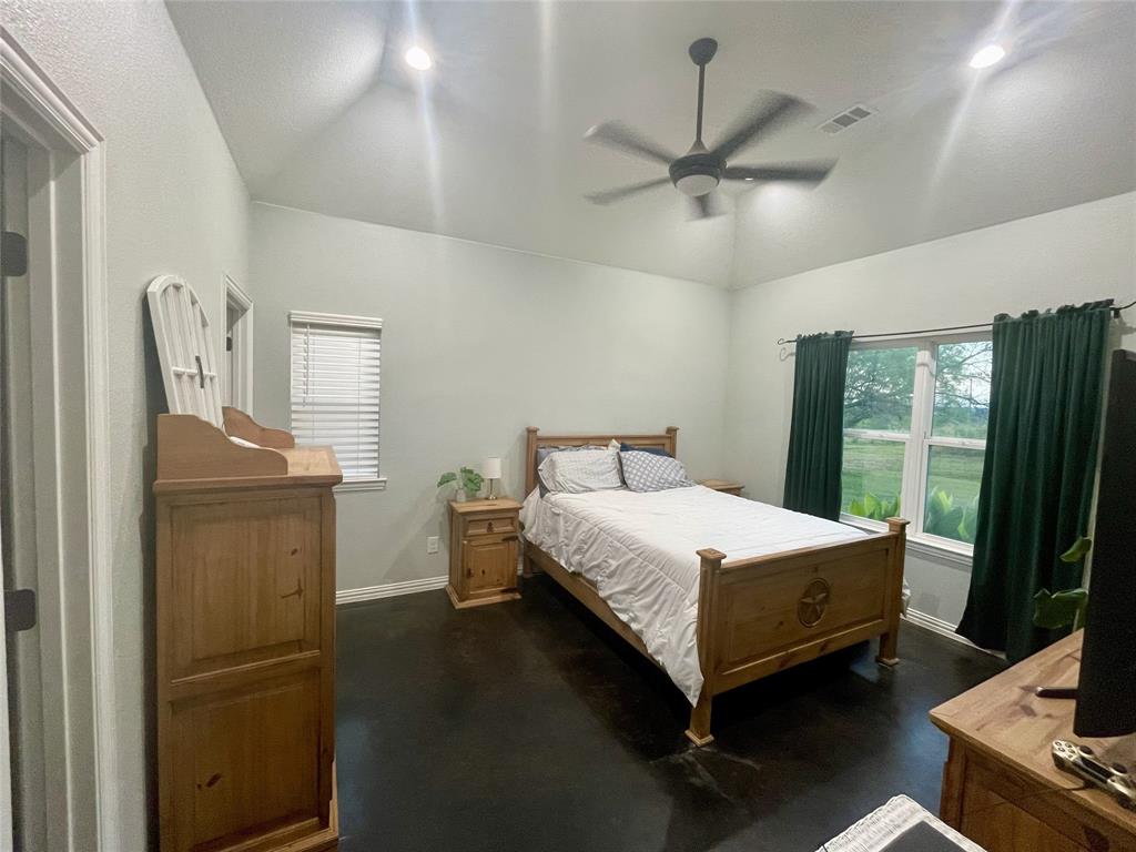 2622 Refuge Road Sherman, TX 75092 - Photo 13 of 34 MASTER BEDROOM